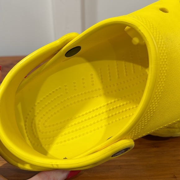 Crocs Classic Bright Yellow Clogs I Love Tacos Jibbitz - Picture 8 of 9